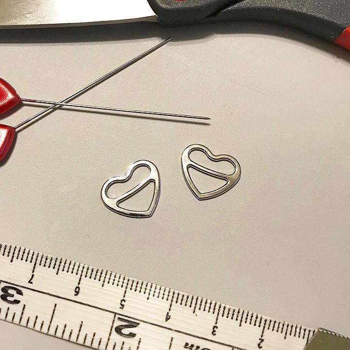 3/8" (10mm), 1/2" (12mm), 5/8" (15mm) Metal Heart-Shaped Bra Strap Sliders- Set of 2 - Image 5