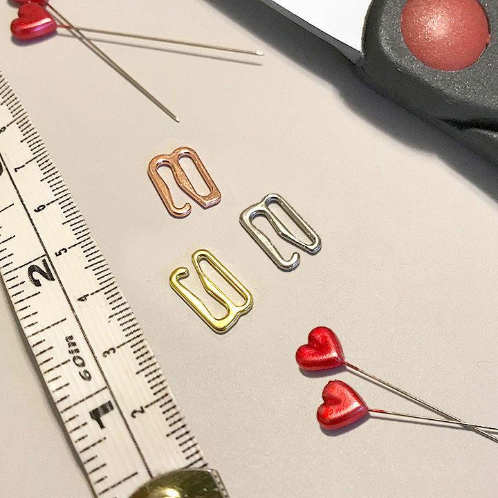 1/4" (6mm), 5/16" (8mm), 3/8" (10mm), 1/2" (12mm), 5/8" (15mm) Bra Strap Slider G Hook- Set of 2 - Image 3