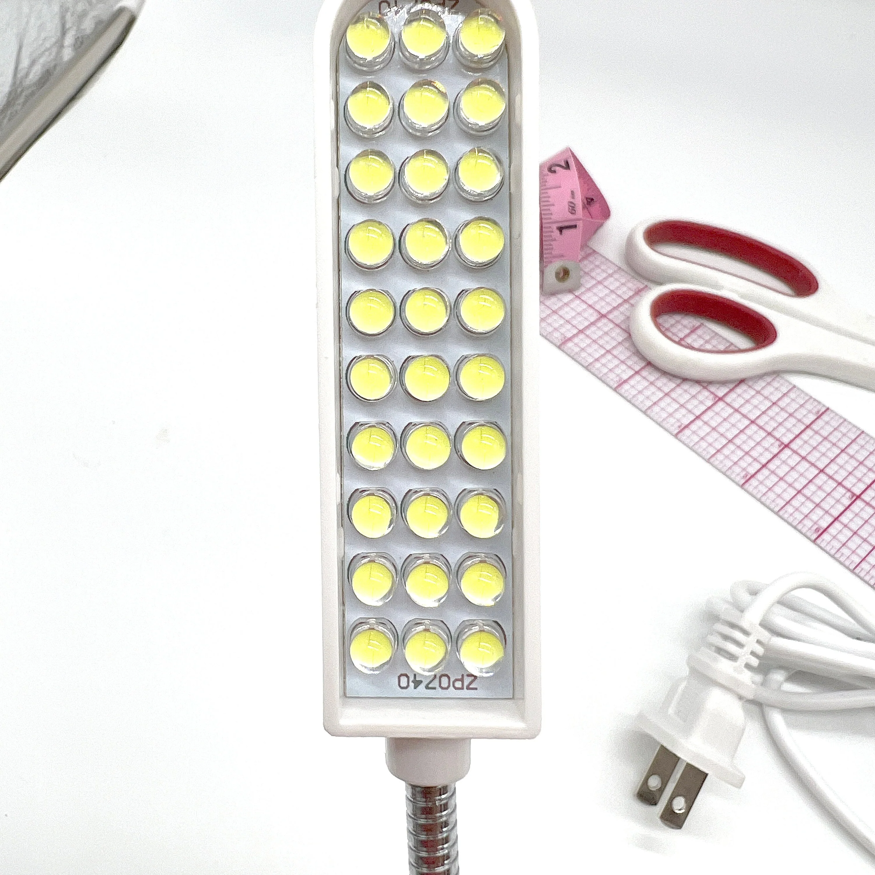 U.S. North America Plug Version- Powerful Magnetic Adjustable Sewing Machine 30 LED Light - Image 11