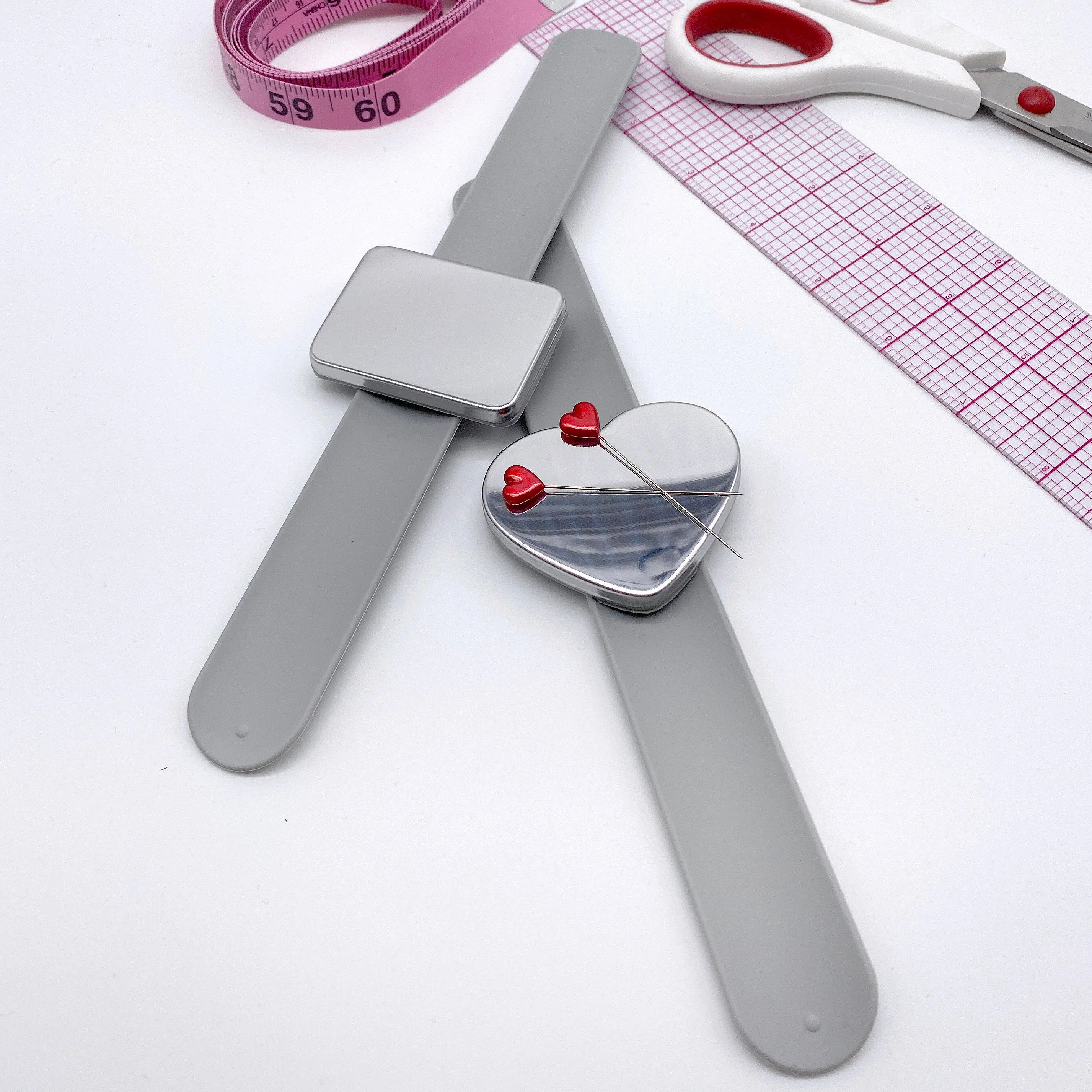 Silicone Magnetic Wrist Pincushion, Heart or Rectangular shaped– One Size Fits All! - Image 5